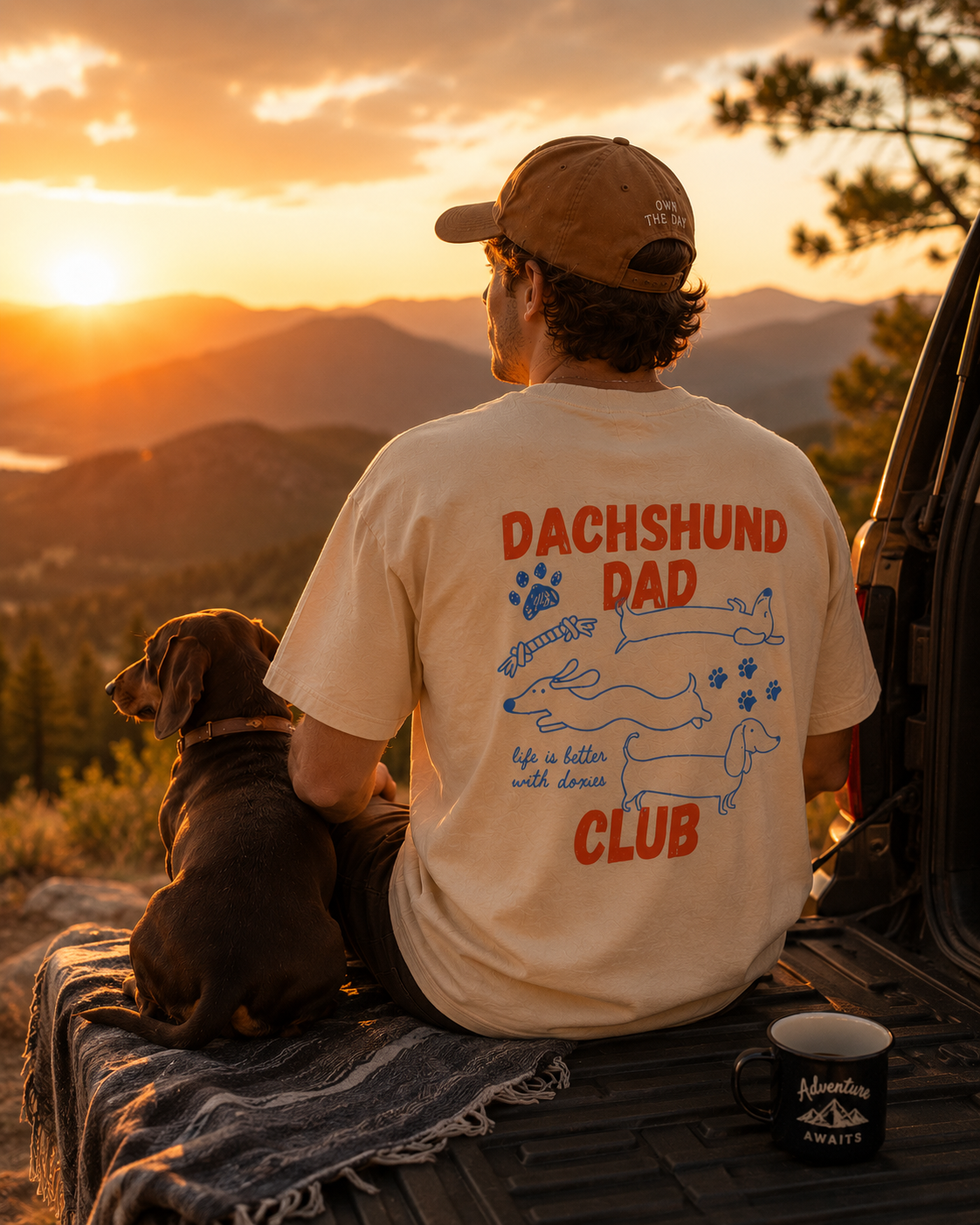 Dachshund Mom & Dad Club Tee
